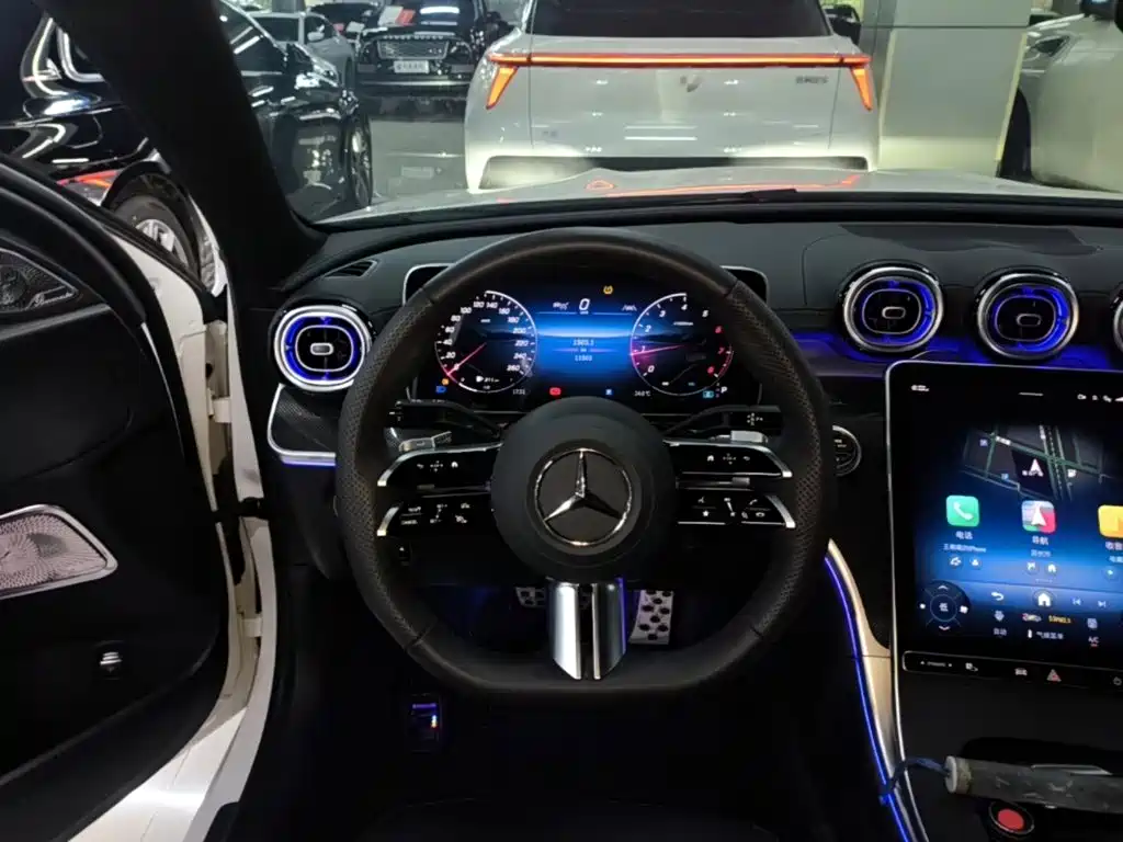 Mercedes-Benz C-Class 2025