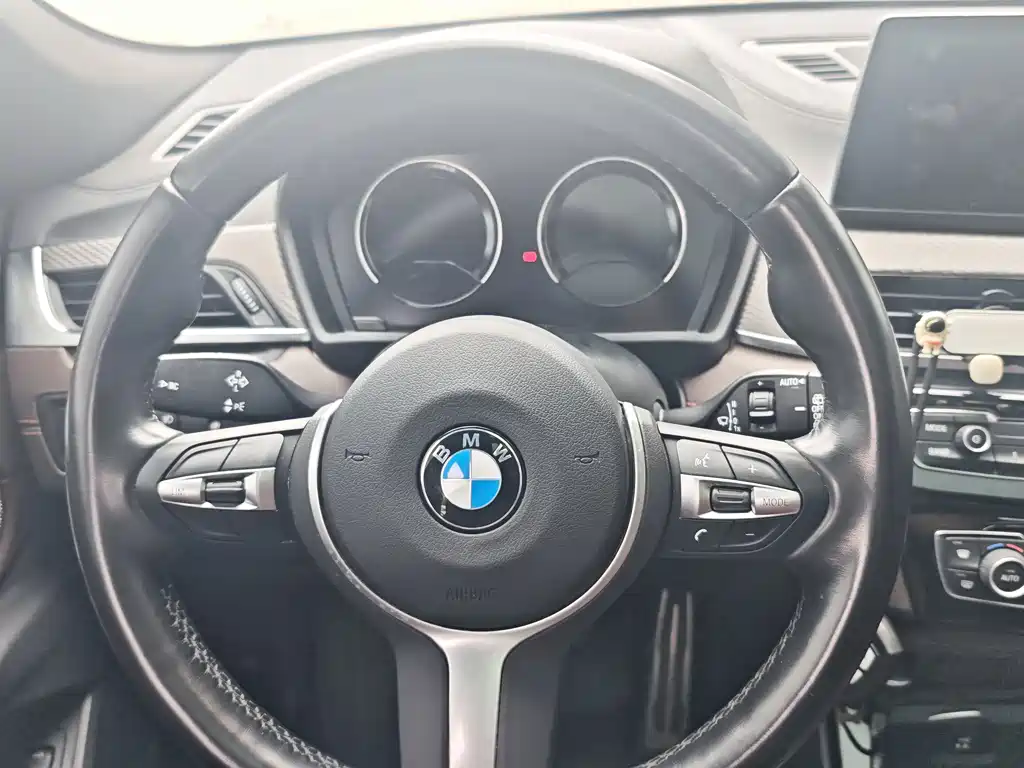 BMW X2 2022 — фото 14