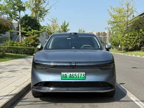 Zeekr 7X 2025