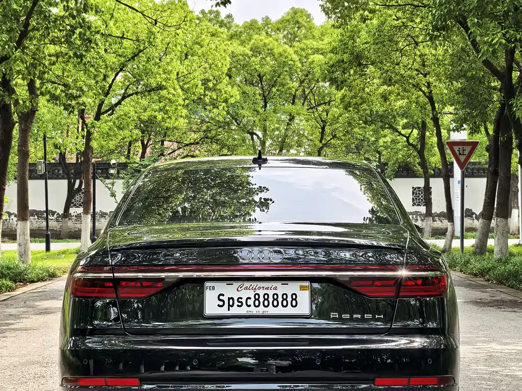 Audi A8 2025 — фото 4