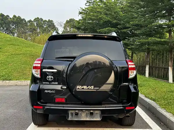 Toyota RAV4 2012