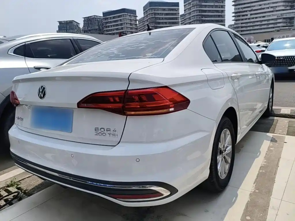 Volkswagen Bora 2023