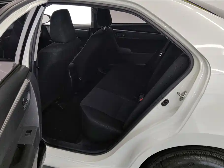 Toyota Levin 2015 — фото 11