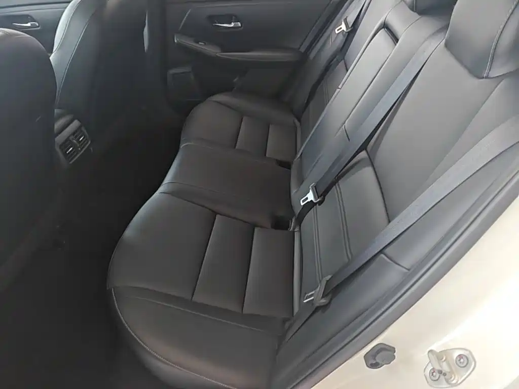 Nissan Sylphy 2022 — фото 17