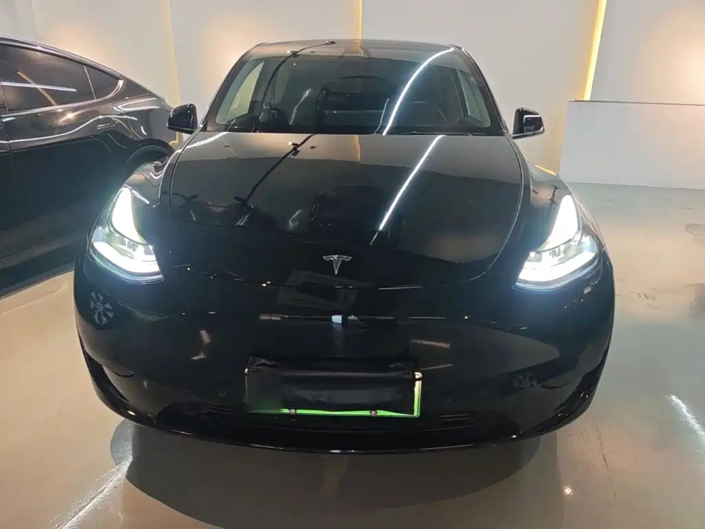 Tesla Model Y 2023 — фото 3