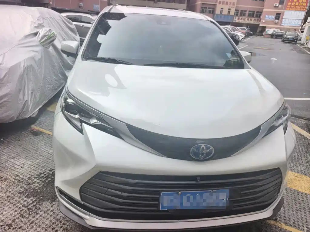 Toyota Sienna 2022