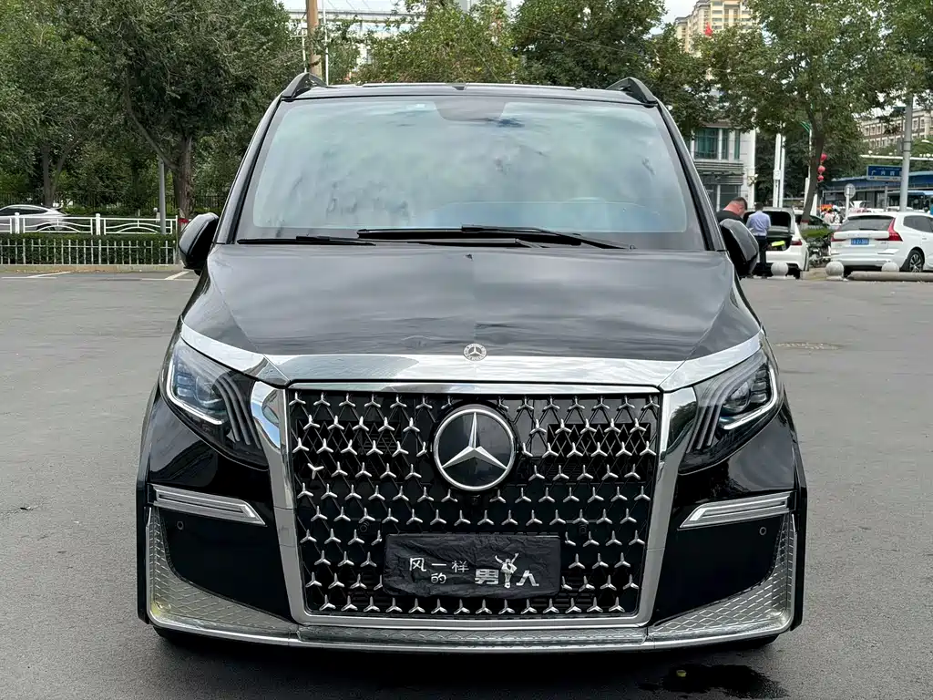 Mercedes-Benz Vito 2023 — фото 2