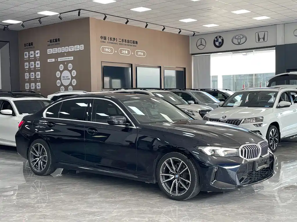 BMW 3 Series 2022
