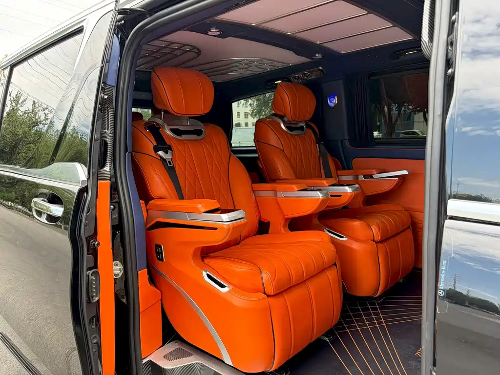 Mercedes-Benz Vito 2023 — фото 8