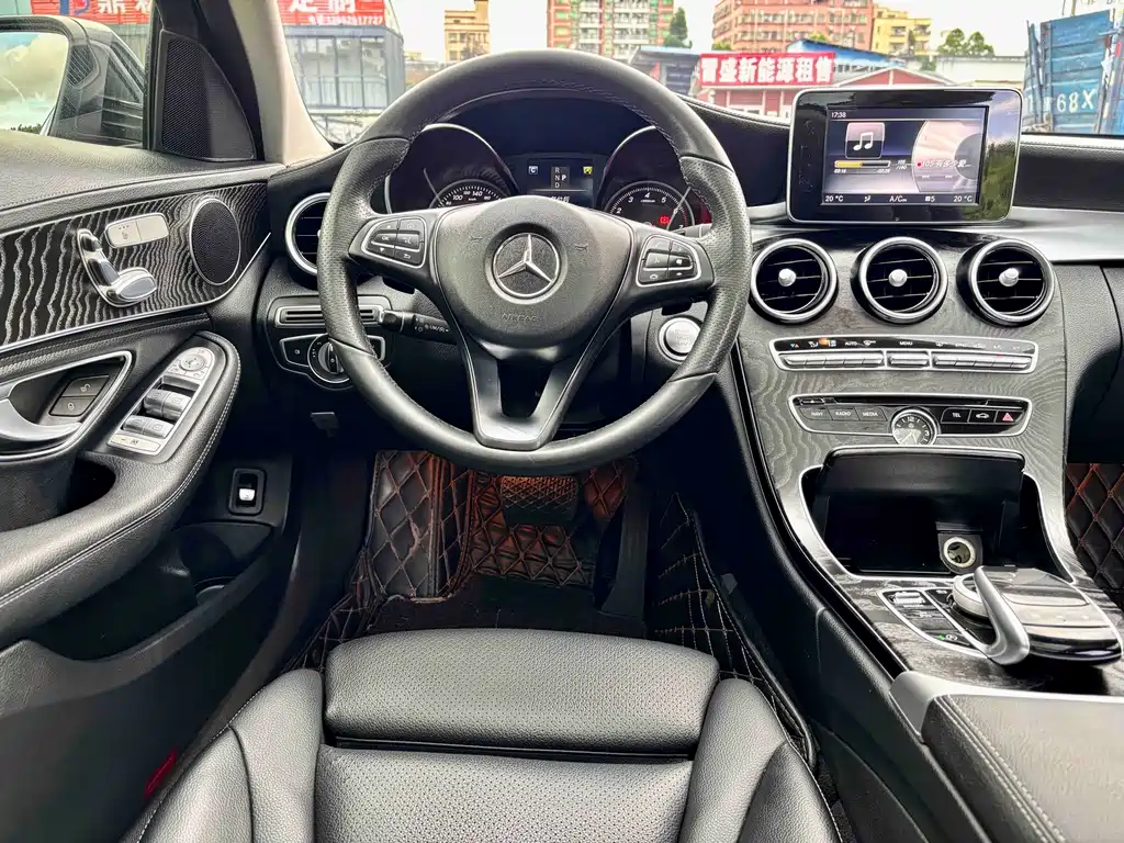 Mercedes-Benz C-Class 2017 — фото 13