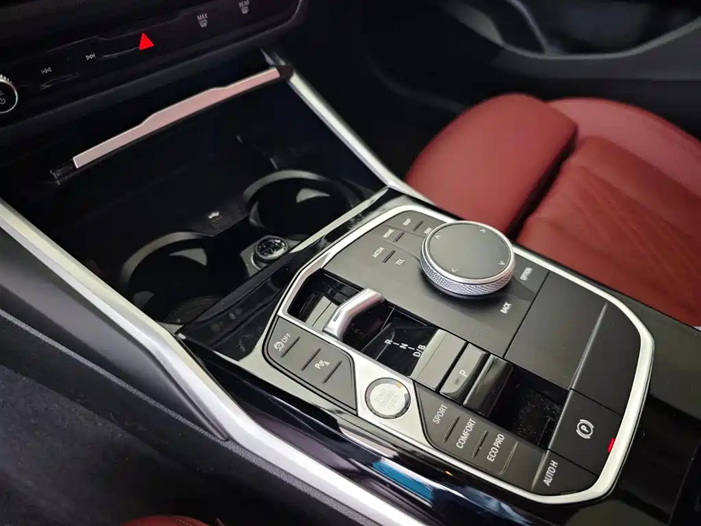 BMW i3 2024 — фото 12