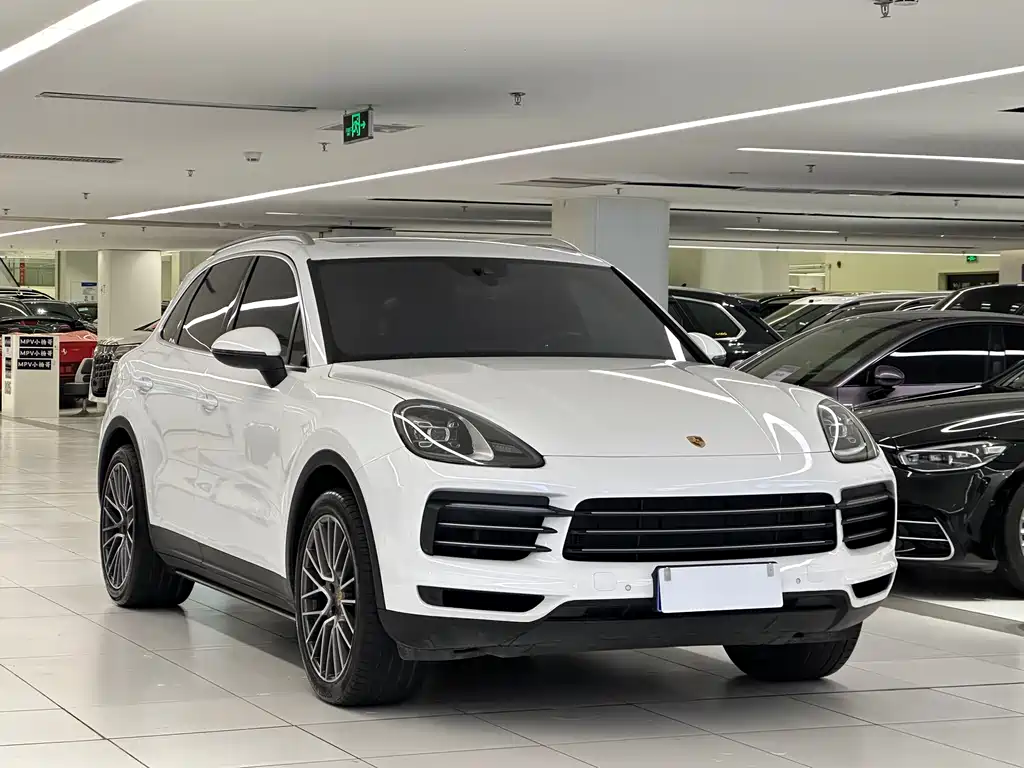 Porsche Cayenne 2019 — фото 3
