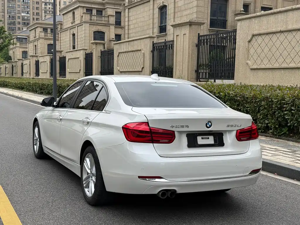 BMW 3 Series 2017