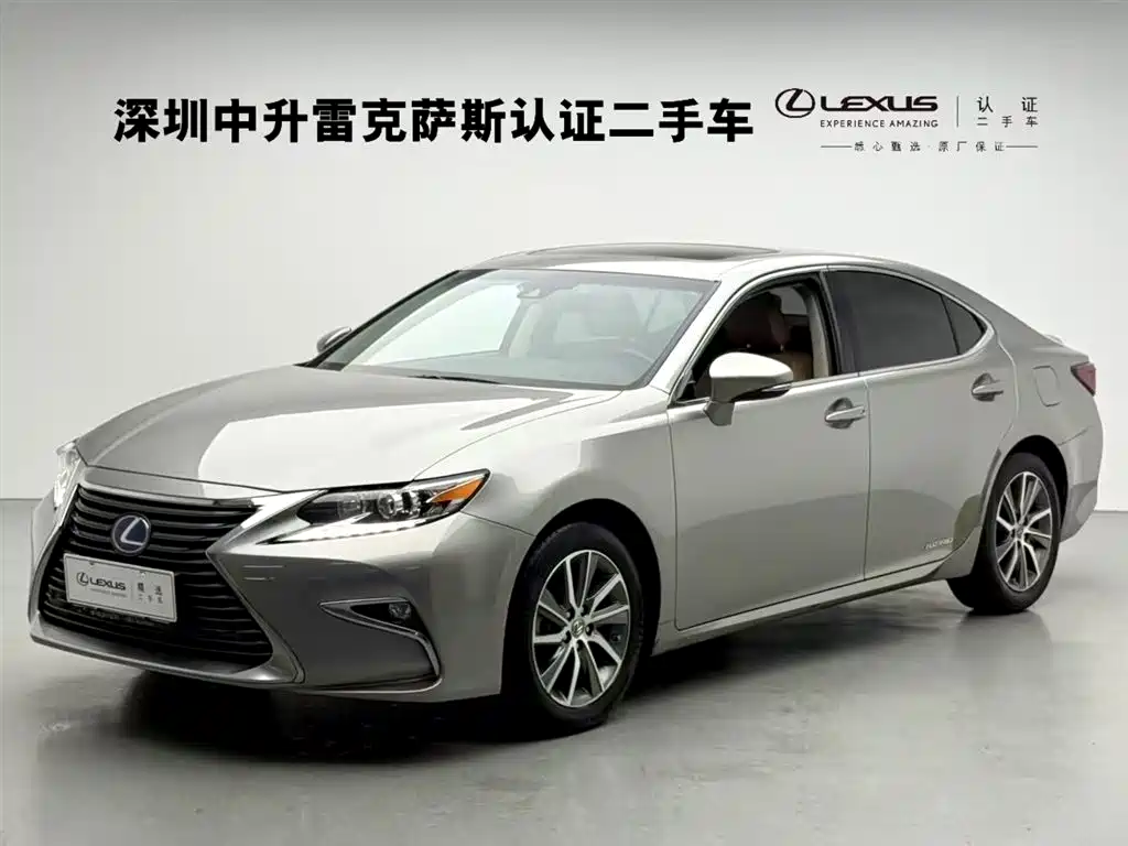 Lexus ES 2018 — фото 1