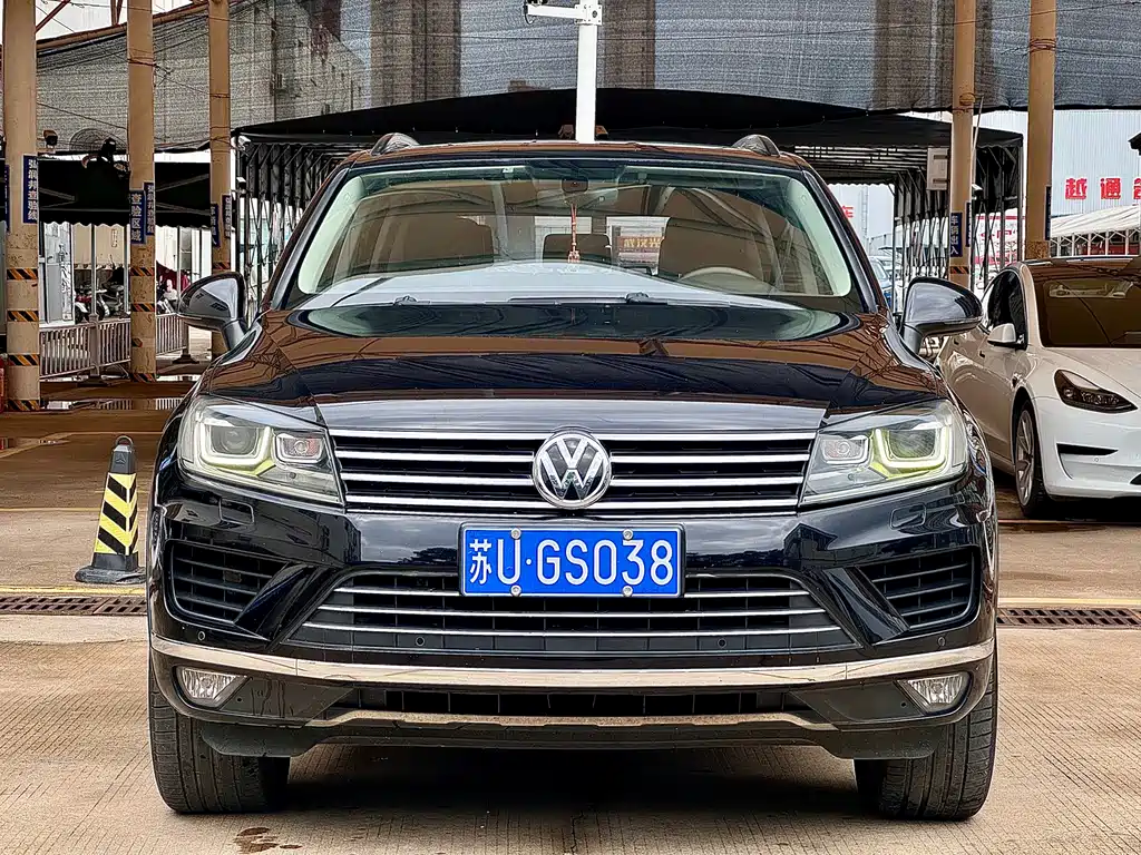 Volkswagen Touareg 2017 — фото 2