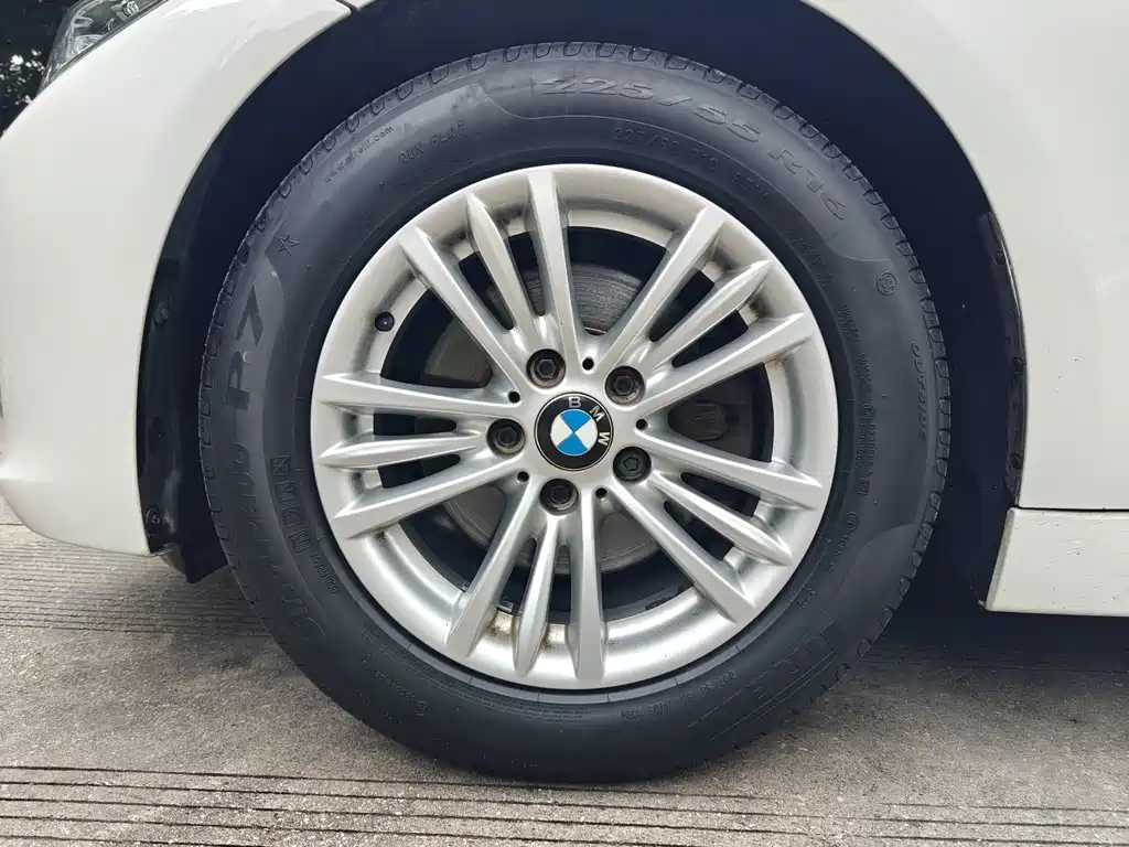 BMW 3 Series 2015 — фото 21