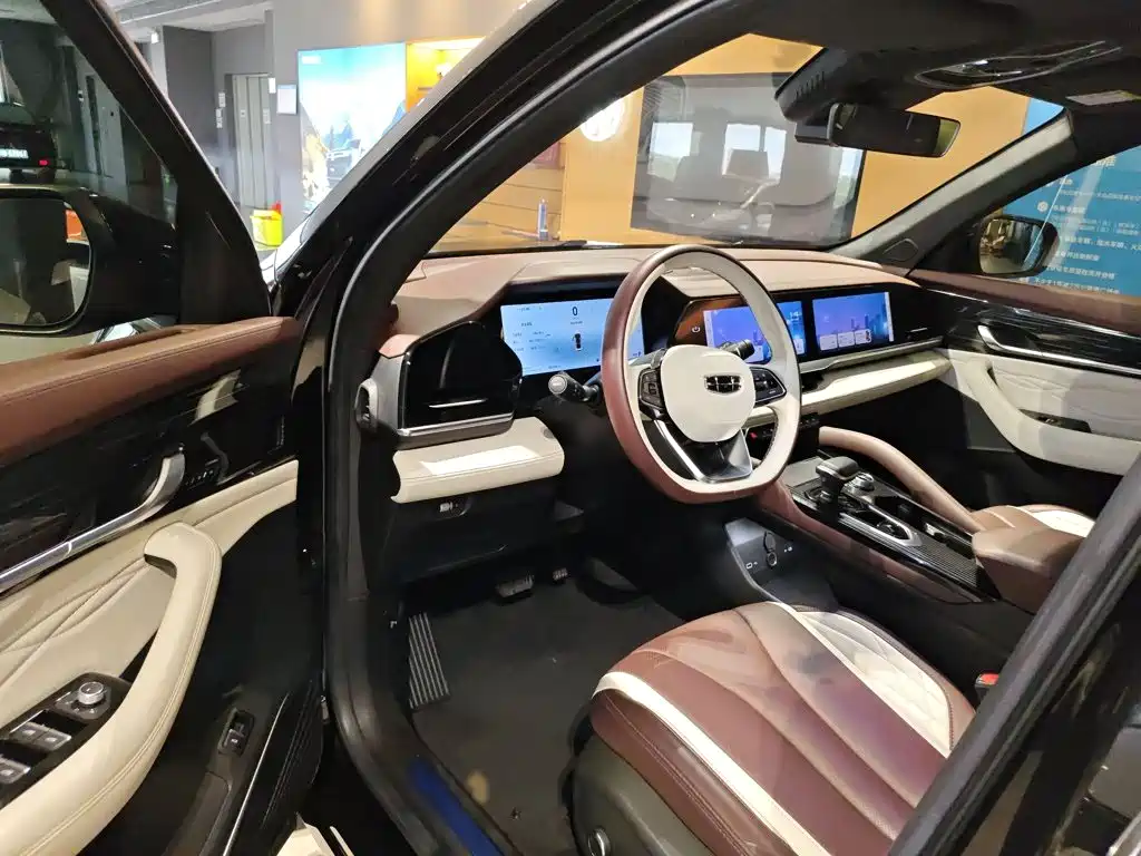 Geely Xingyue L 2024 — фото 12