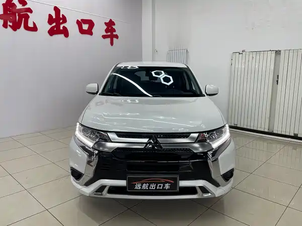Mitsubishi Outlander 2022