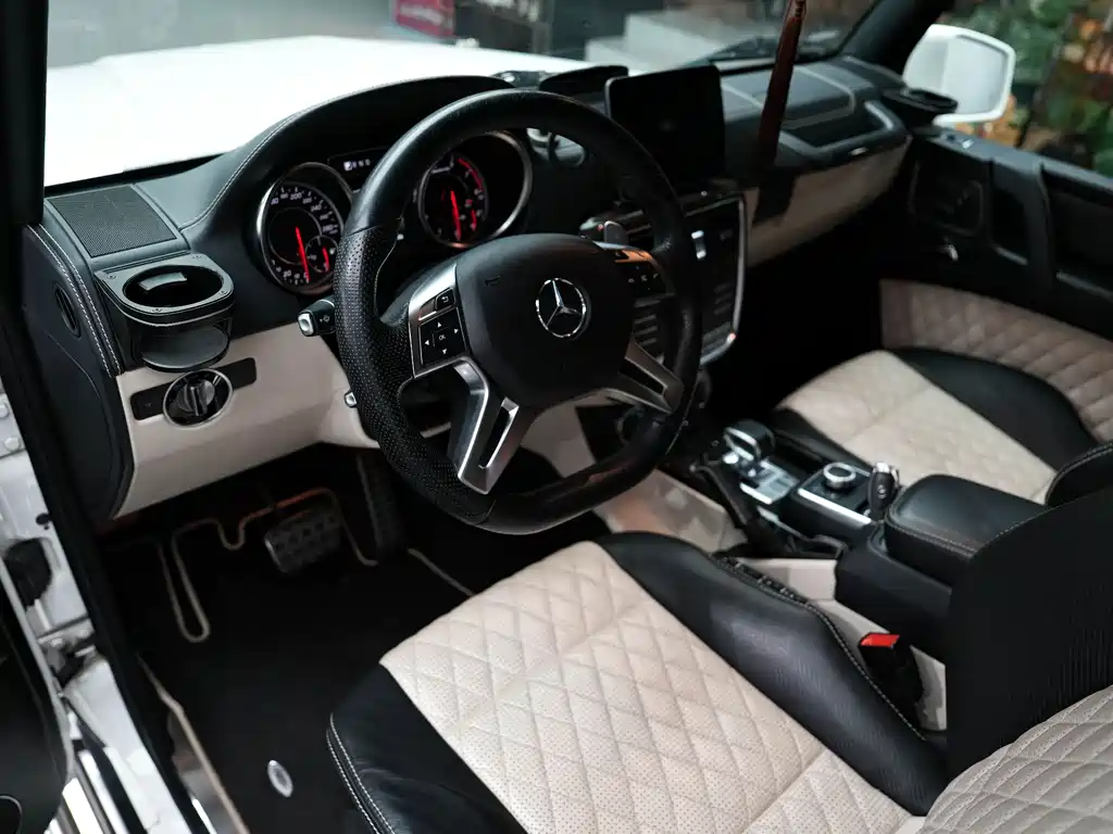 Mercedes-Benz G-Class AMG 2017 — фото 23