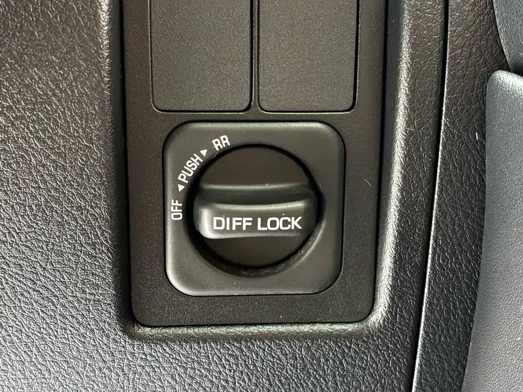Toyota Land Cruiser 2018 — фото 22