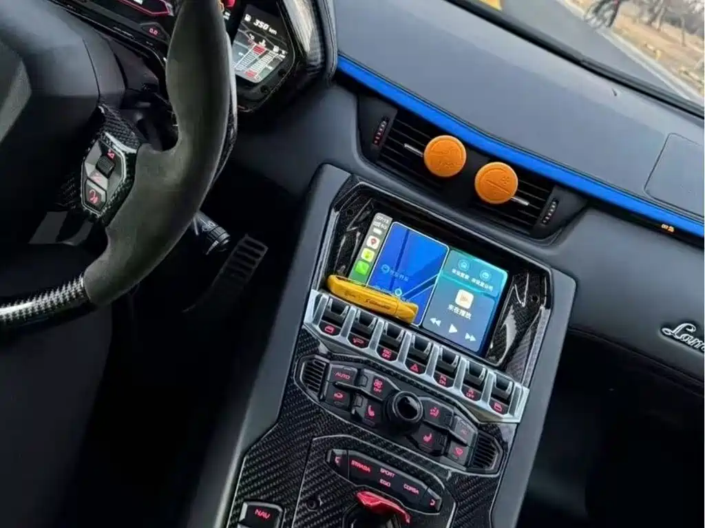 Lamborghini Aventador 2019