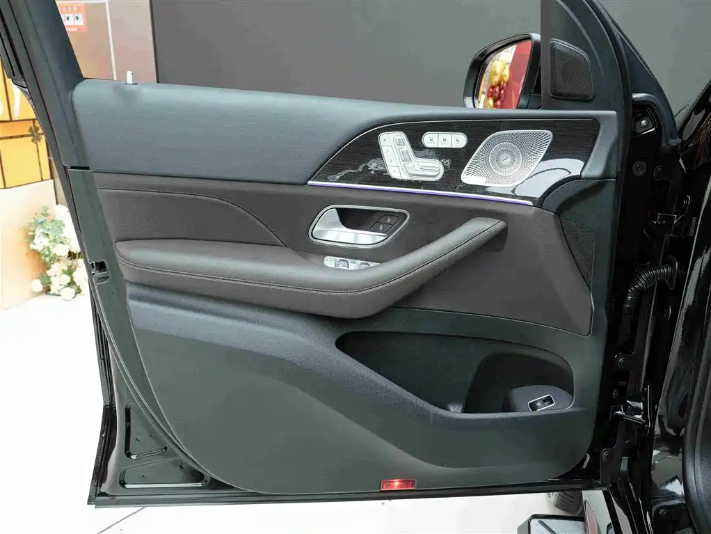Mercedes-Benz GLS 2024 — фото 15