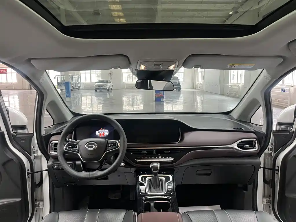 GAC Motor Trumpchi M6 2023 — фото 7