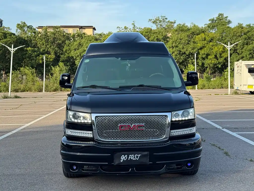 GMC Savana 2016 — фото 2