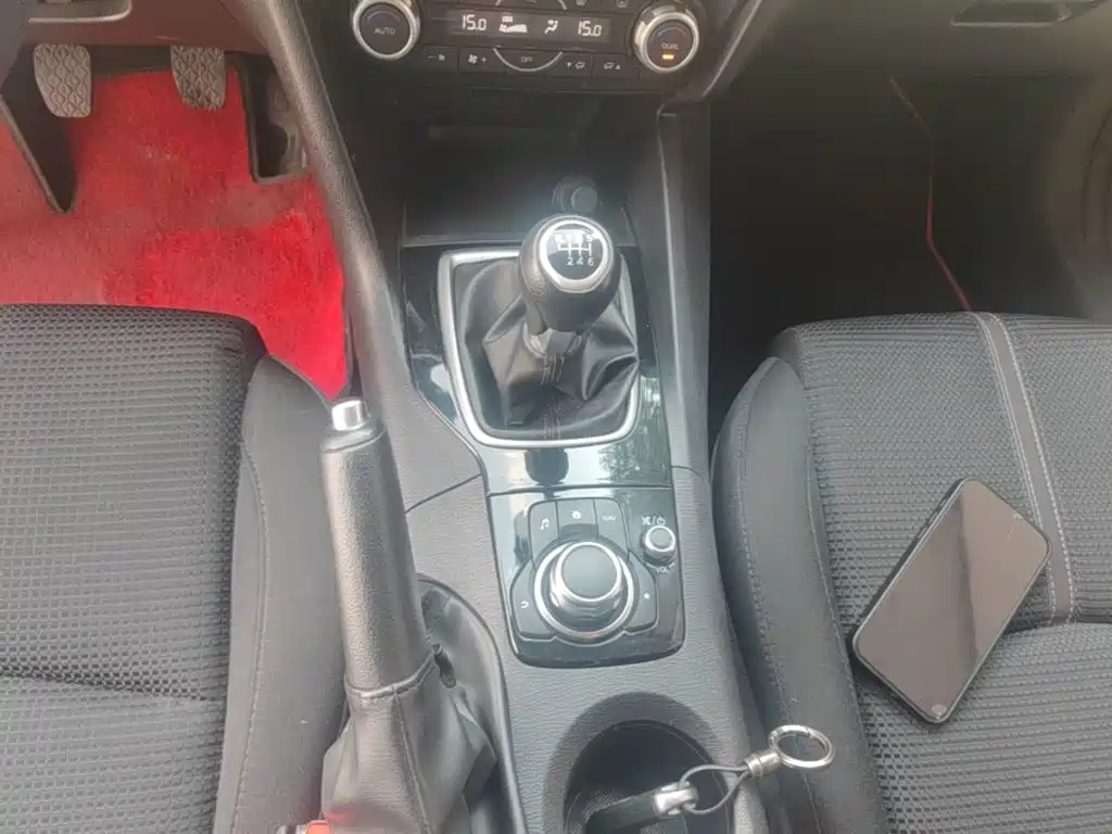 Mazda 3 Angkesela 2019 — фото 14