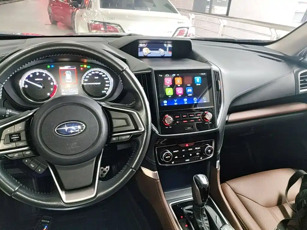 Subaru Forester 2019 — фото 10