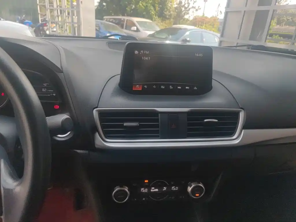 Mazda 3 Angkesela 2019 — фото 13