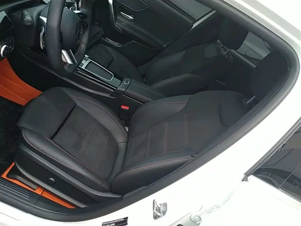 Mercedes-Benz A-Class 2024 — фото 15
