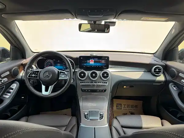 Mercedes-Benz GLC 2021