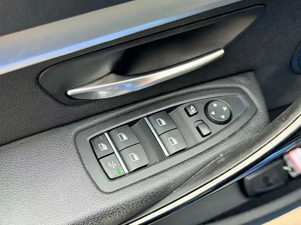 BMW 3 Series GT 2019 — фото 11
