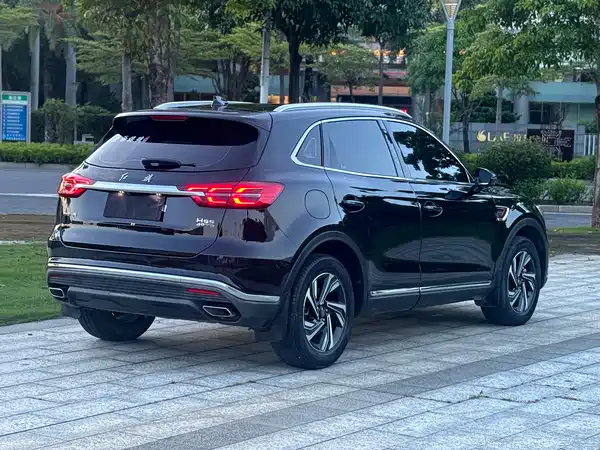 Hongqi HS5 2022