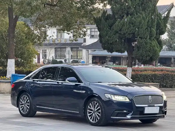 Lincoln Continental 2017