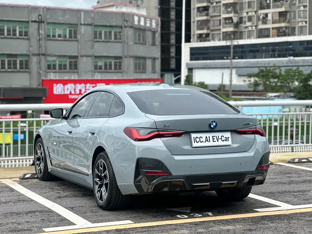 BMW i4 2024 — фото 15
