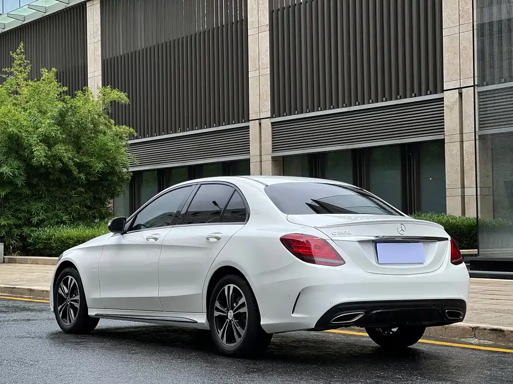 Mercedes-Benz C-Class 2019 — фото 22