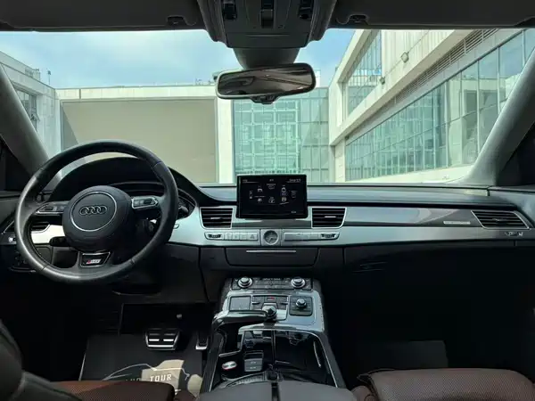Audi S8 2014