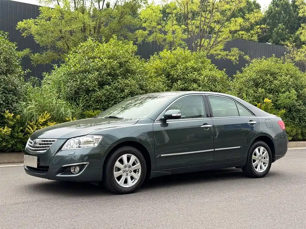 Toyota Camry 2008 — фото 1