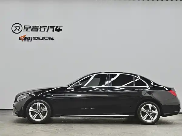 Mercedes-Benz C-Class 2021