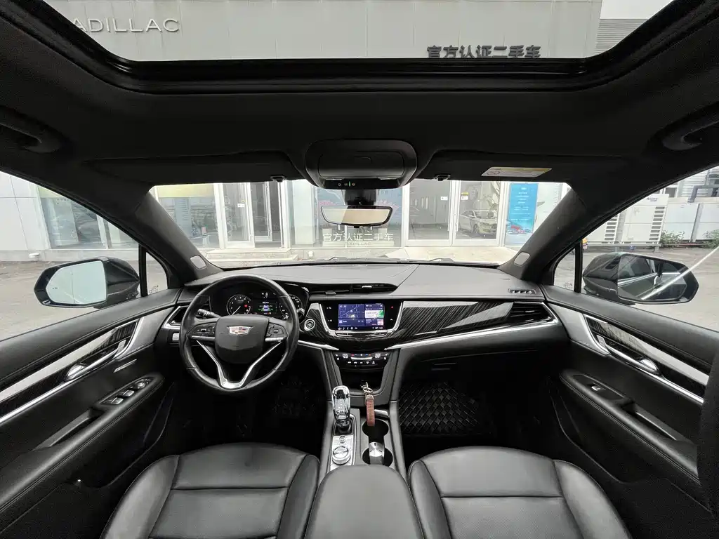 Cadillac XT6 2022 — фото 19