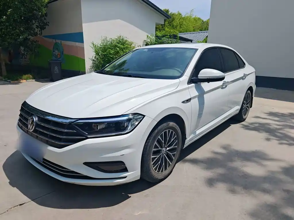 Volkswagen Sagitar 2019