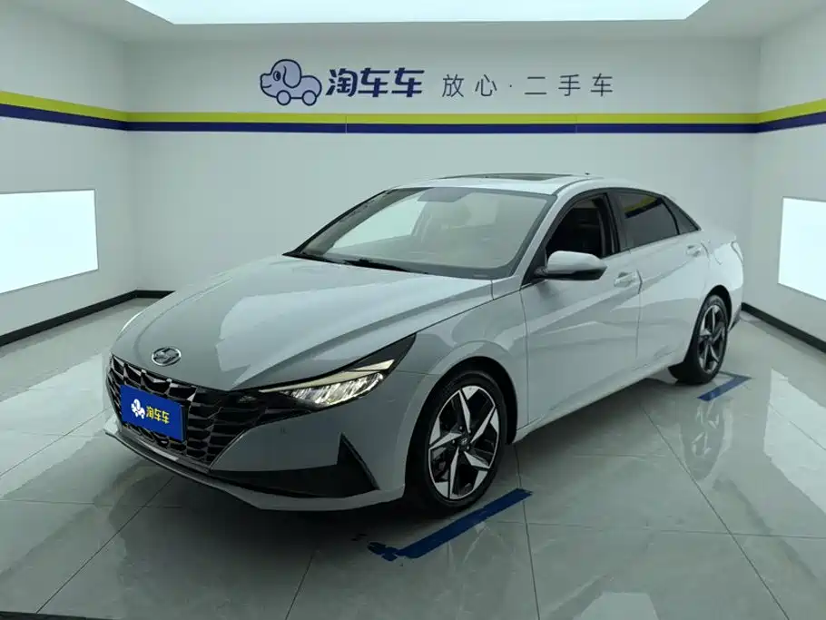 Hyundai Elantra 2021 — фото 1
