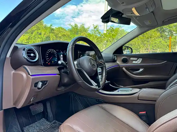 Mercedes-Benz E-Class 2023