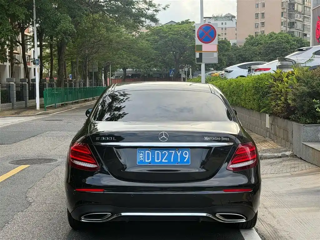 Mercedes-Benz E-Class 2020 — фото 12
