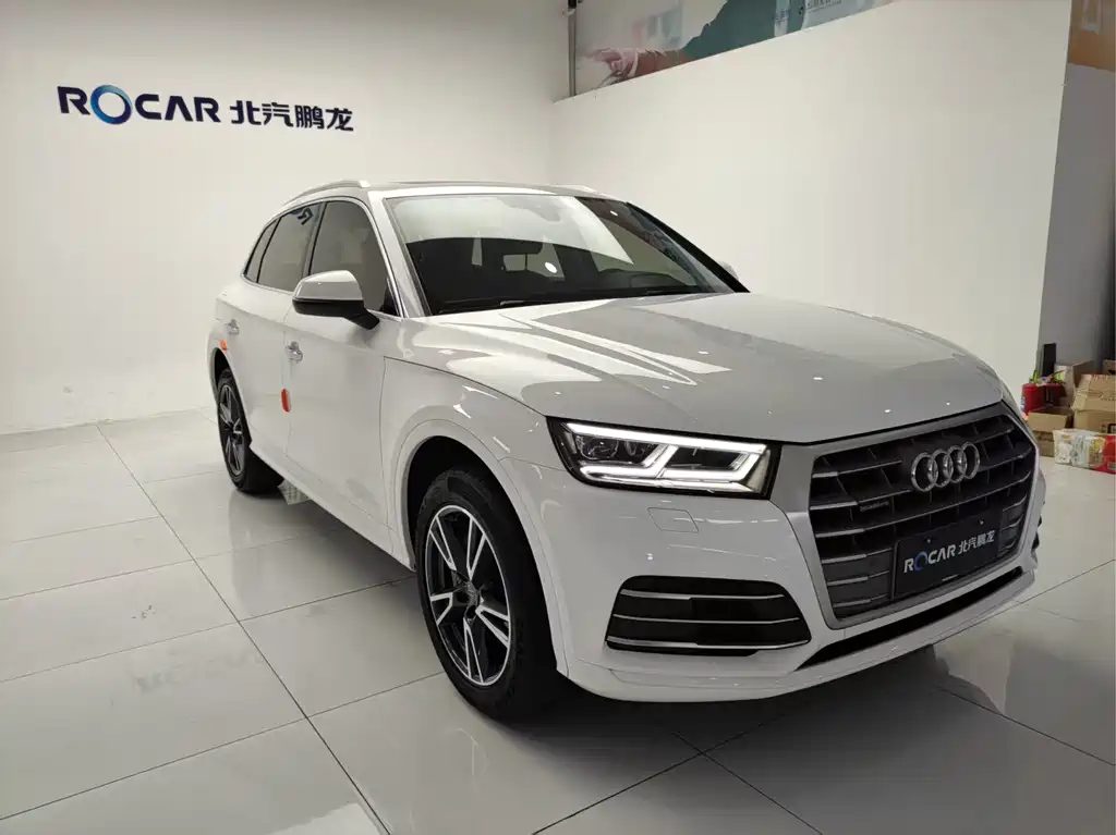 Audi Q5L 2019 — фото 18