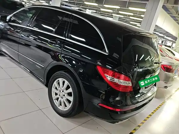 Mercedes-Benz R-Class 2017