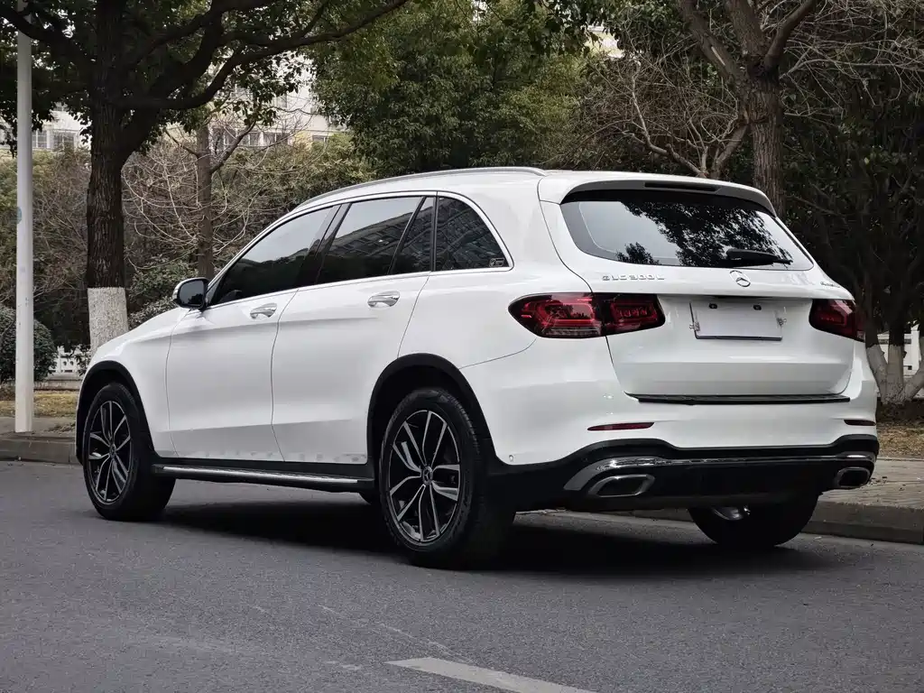 Mercedes-Benz GLC 2020 — фото 18