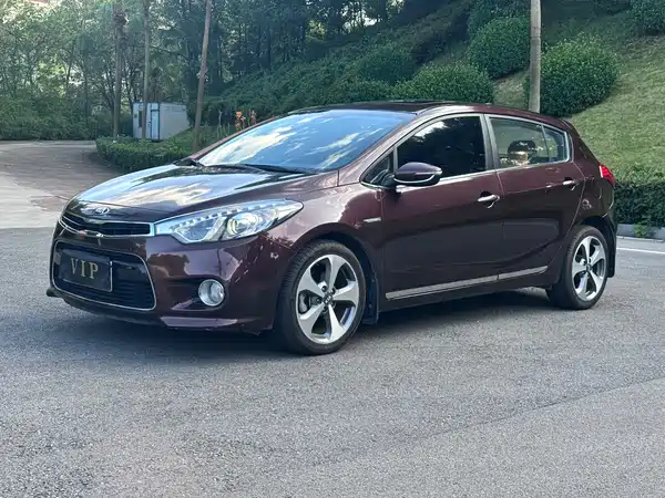 Kia K3S 2015